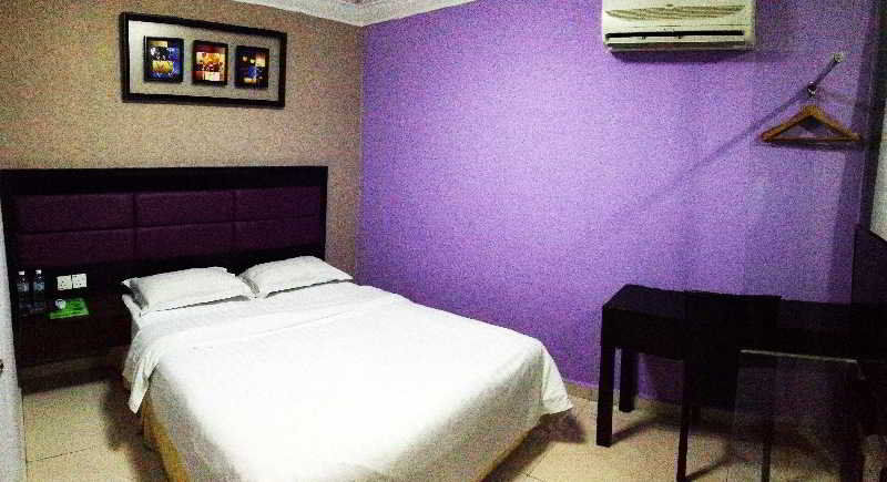 Oyo 90249 Euro Hotel Kelang Zewnętrze zdjęcie